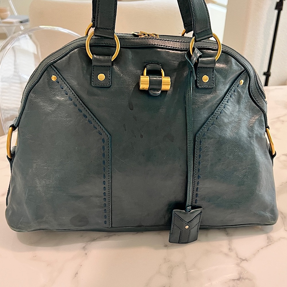 YVES SAINT LAURENT Muse Leather Shoulder Bag